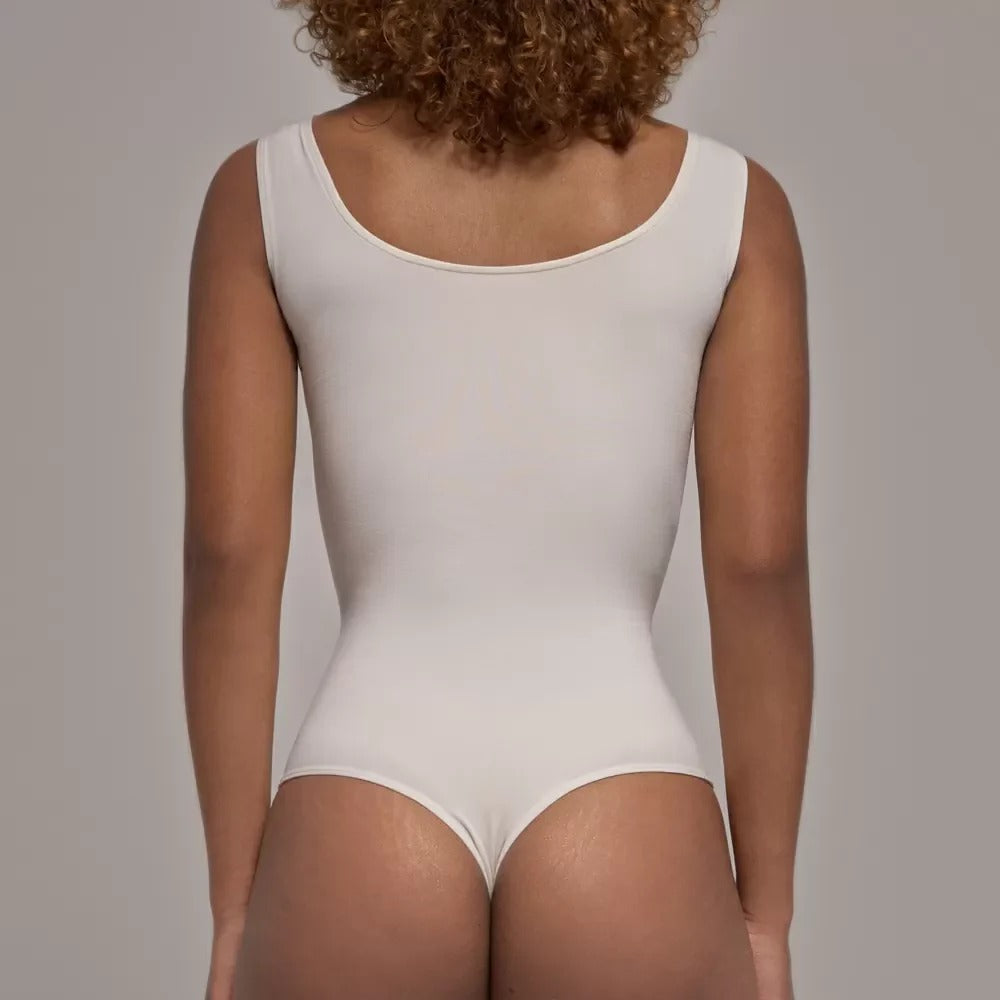 Body Escote Profundo Marfil Lxl