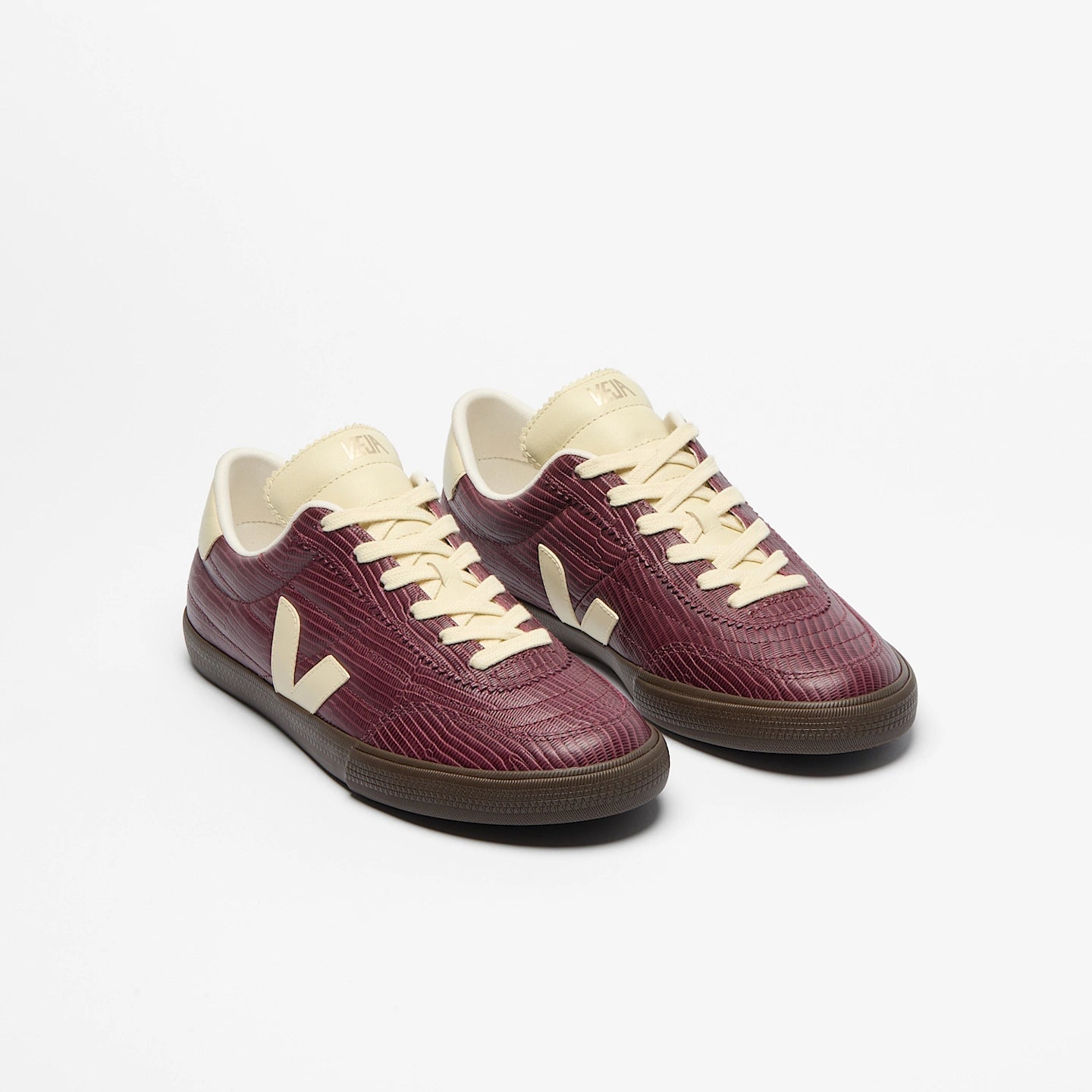 Tenis Veja De Mujer Panenka Dragon Leather Amarante