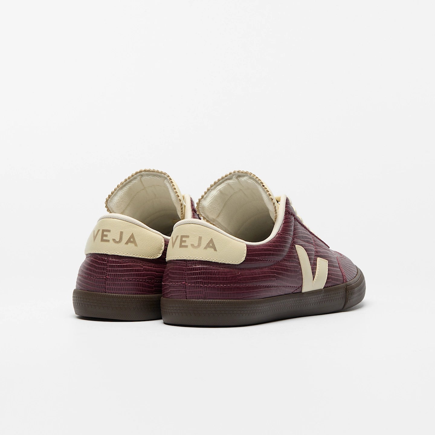 Tenis Veja De Mujer Panenka Dragon Leather Amarante