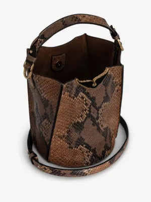 Borderline Bucket Wild
