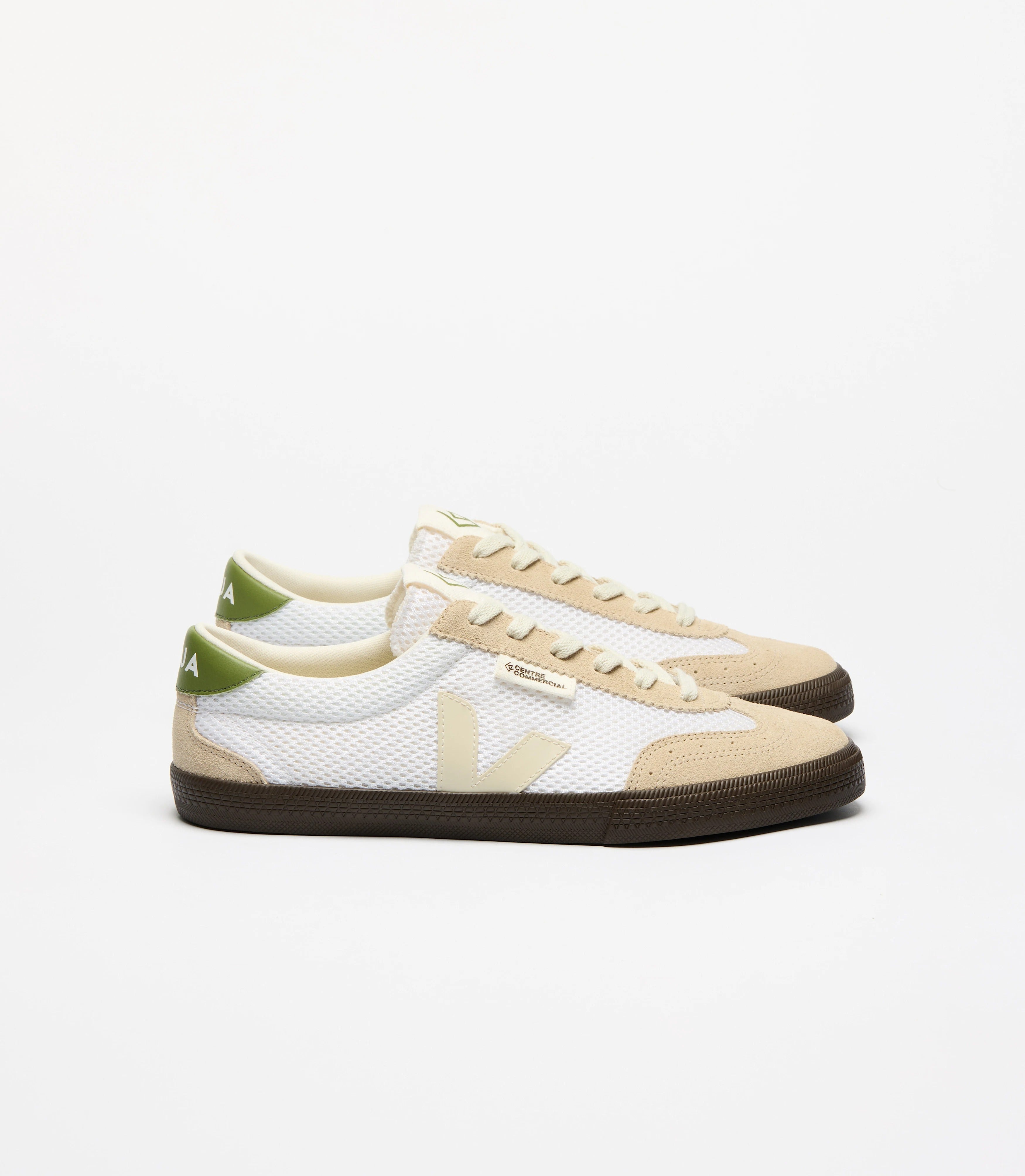 Zapatilla Veja De Hombre Volley