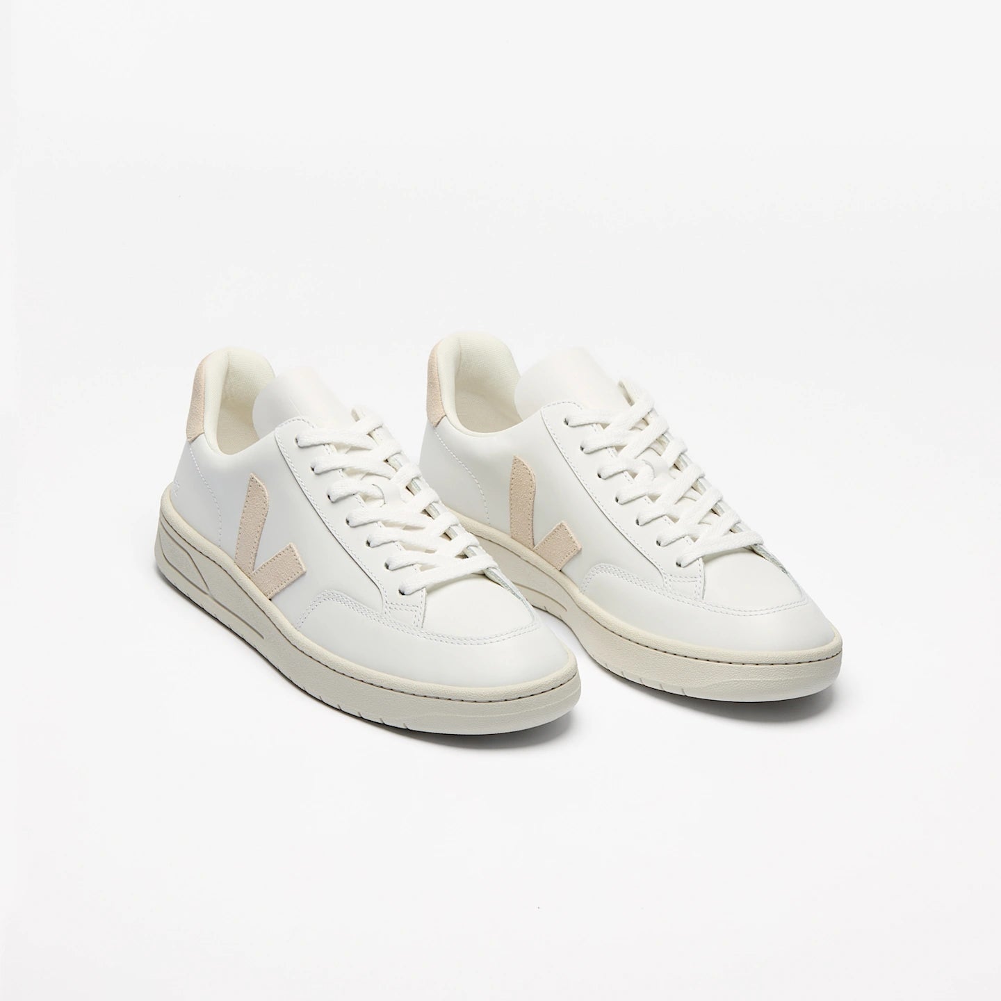 Tenis Veja De Mujer V-12 Leather White Sable